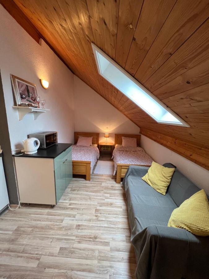Apartments And Rooms Kristina ドレツニック・グラード エクステリア 写真